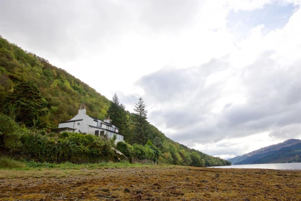 Rossmay House - 4 Bedroom Scottish Villa With Waterfront / Mountain Views Arrochar Exterior foto
